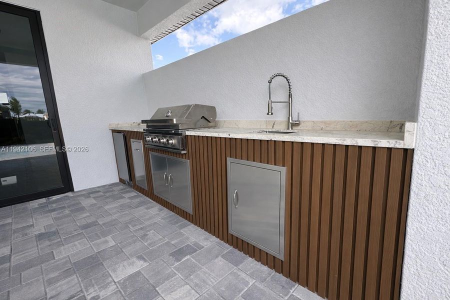 Close-up of interior finishes inside a home in , Cape Coral (Image 16).