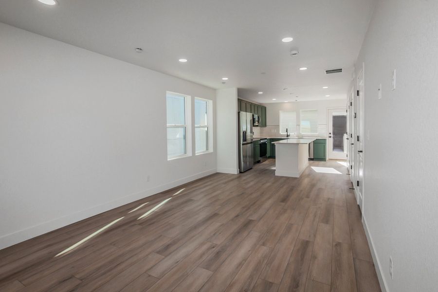 Spacious, unfurnished interior of a new home in Prairie Song, Windsor (Image 21). Spacious, unfurnished interior of a new home in Prairie Song, Windsor (Image 21).