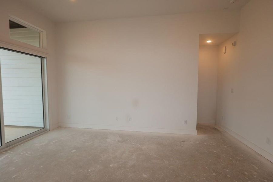 Spacious, unfurnished interior of a new home in ARTAVIA 50' Homesites, Conroe (Image 14).