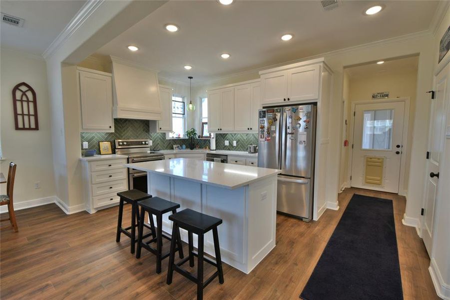 Furnished interior view inside a new home in , Granbury (Image 16). Furnished interior view inside a new home in , Granbury (Image 16).