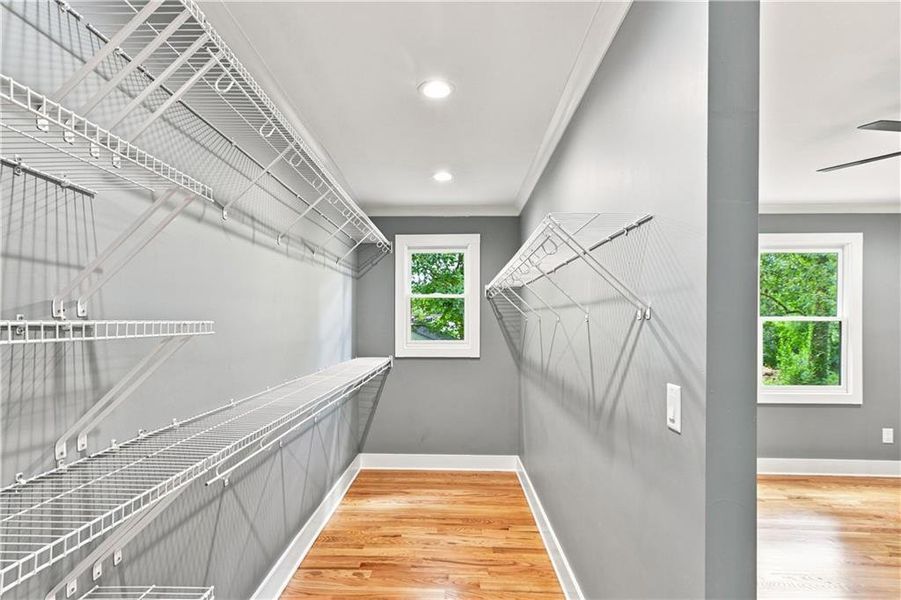 Spacious, unfurnished interior of a new home in , Atlanta (Image 25). Spacious, unfurnished interior of a new home in , Atlanta (Image 25).
