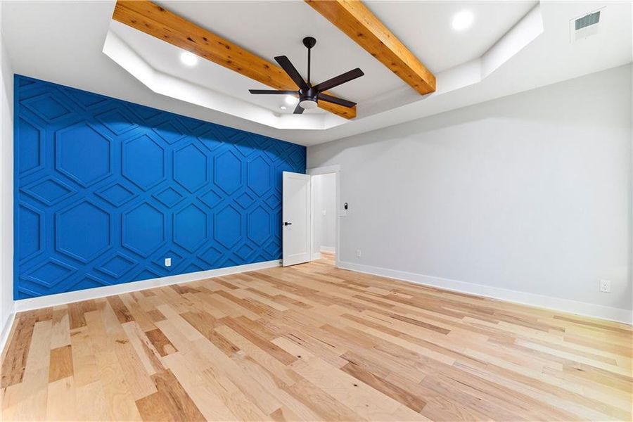 Spacious, unfurnished interior of a new home in , Hampton (Image 29).