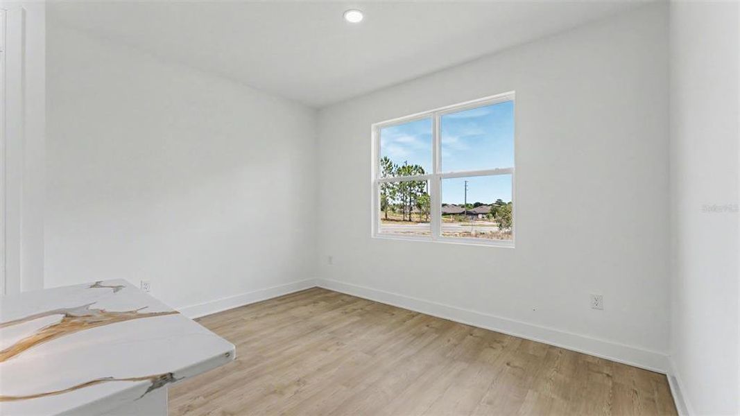 Spacious, unfurnished interior of a new home in , Davenport (Image 15).