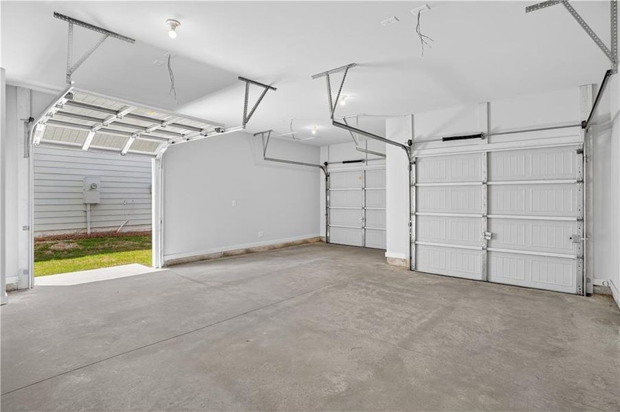 Spacious, unfurnished interior of a new home in , Villa Rica (Image 32).