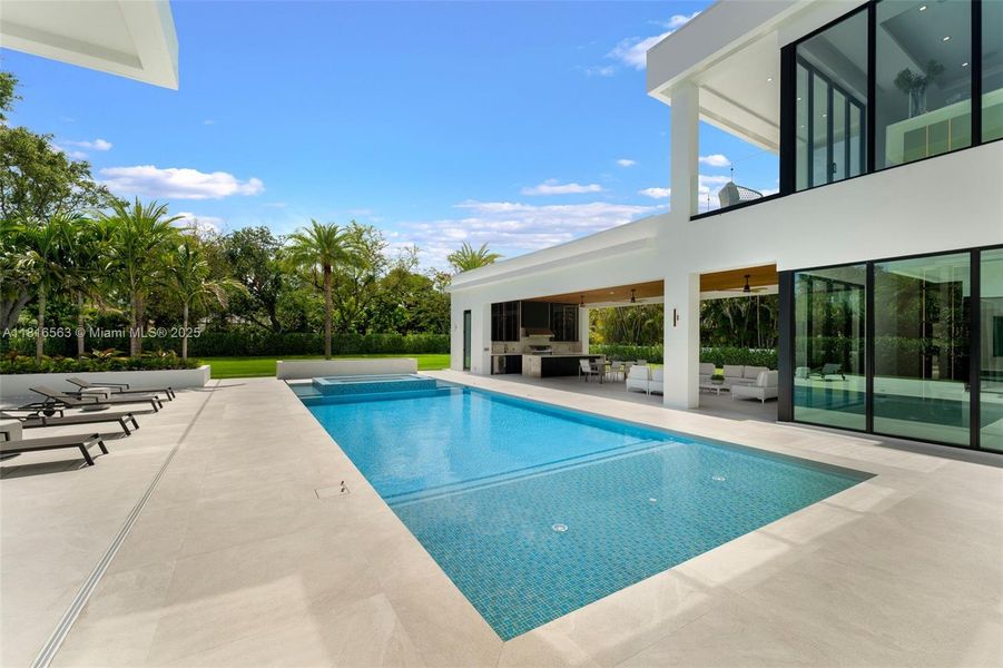 Image 52 of a home in .