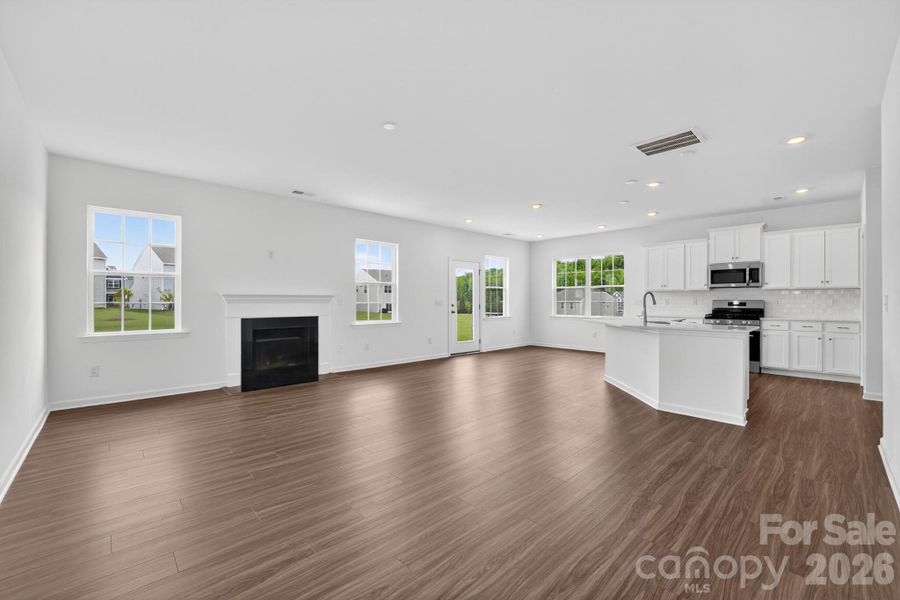 Spacious, unfurnished interior of a new home in Shannon Woods, Maiden (Image 21).