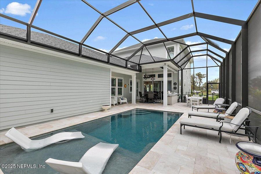 Exterior details and patio area of a home in , Jacksonville (Image 2).