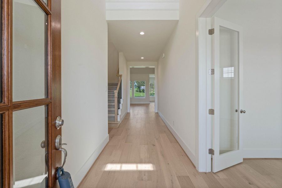 Spacious, unfurnished interior of a new home in Chapel Bend, Montgomery (Image 24).