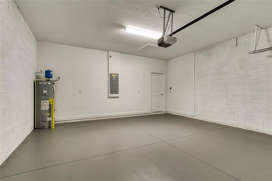 Spacious, unfurnished interior of a new home in Prairie Oaks, St. Cloud (Image 20).