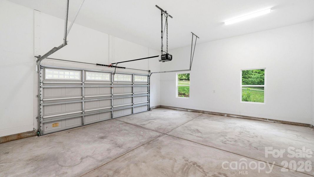 2 Car garage 2 Car garage