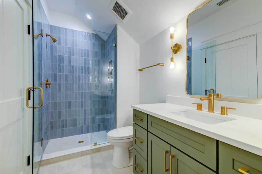 Furnished interior view inside a new home in , Hollywood (Image 34).