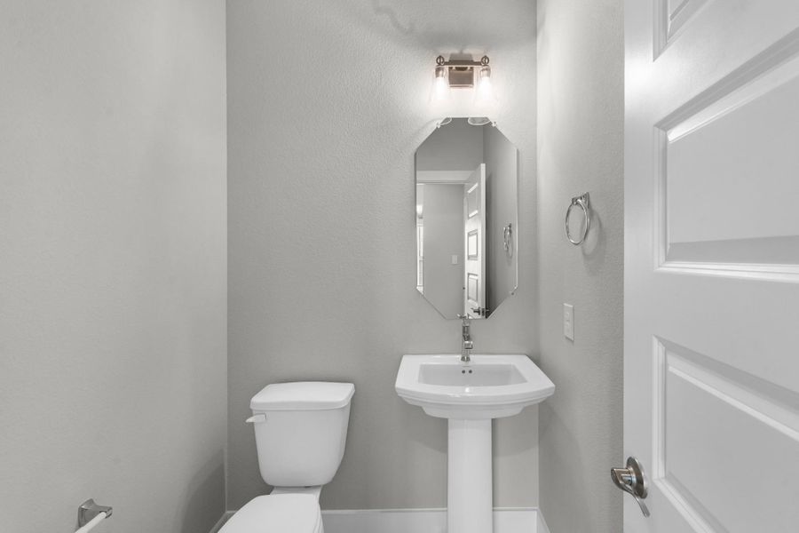 Furnished interior view inside a new home in Briarwood Crossing, Rosenberg (Image 17).