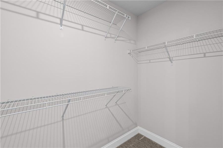 Image 51 of a home in Reunion.