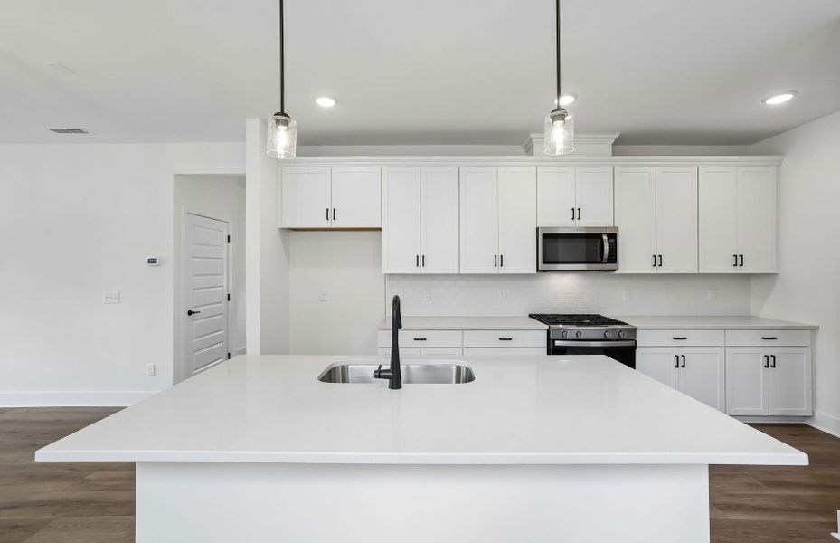 Furnished interior view inside a new home in Del Webb Barton Village, Lebanon (Image 7).