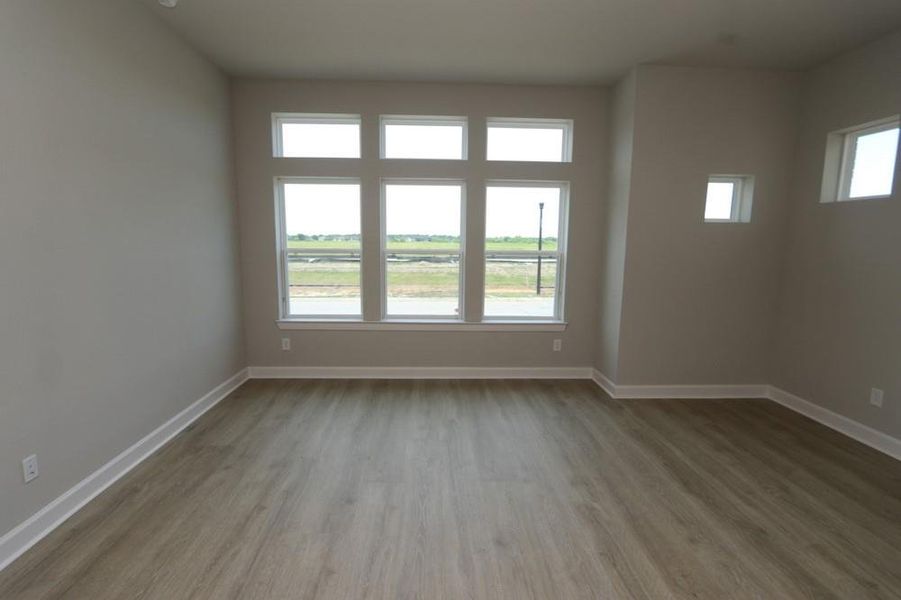 Spacious, unfurnished interior of a new home in Riceland 50’ Alley Load Homesites, Mont Belvieu (Image 13).