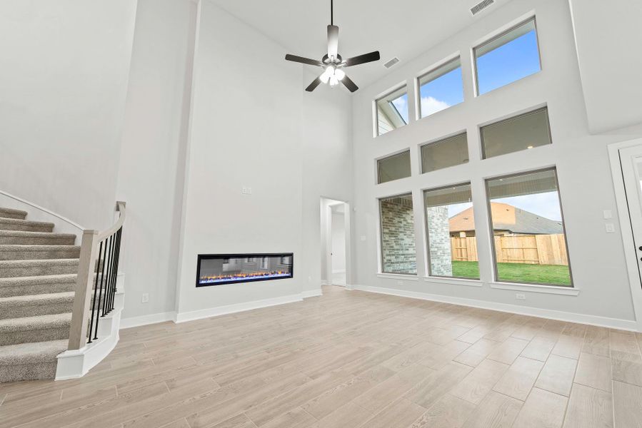 Representative image. Features, specifications, selections and colors may vary.