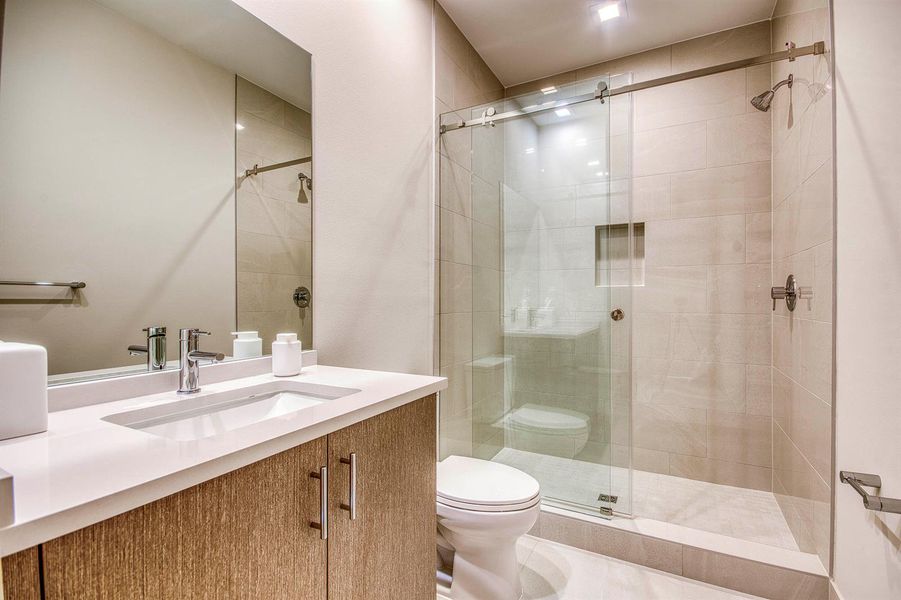 Guest Ensuite Bath 2 Guest Ensuite Bath 2