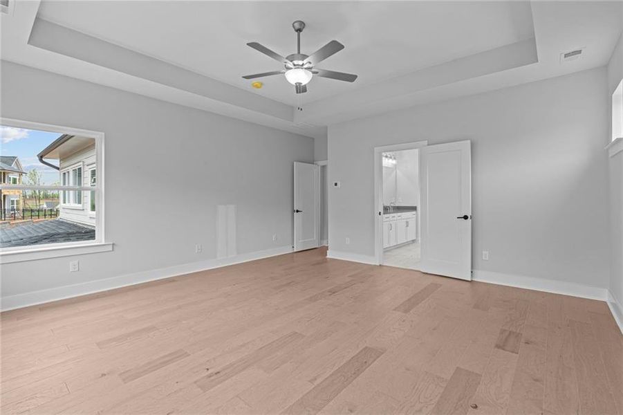 Spacious, unfurnished interior of a new home in Settingdown Farms, Cumming (Image 18).