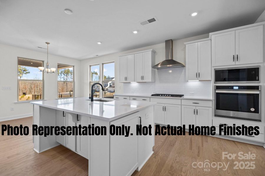 Kitchen Breakfast Area