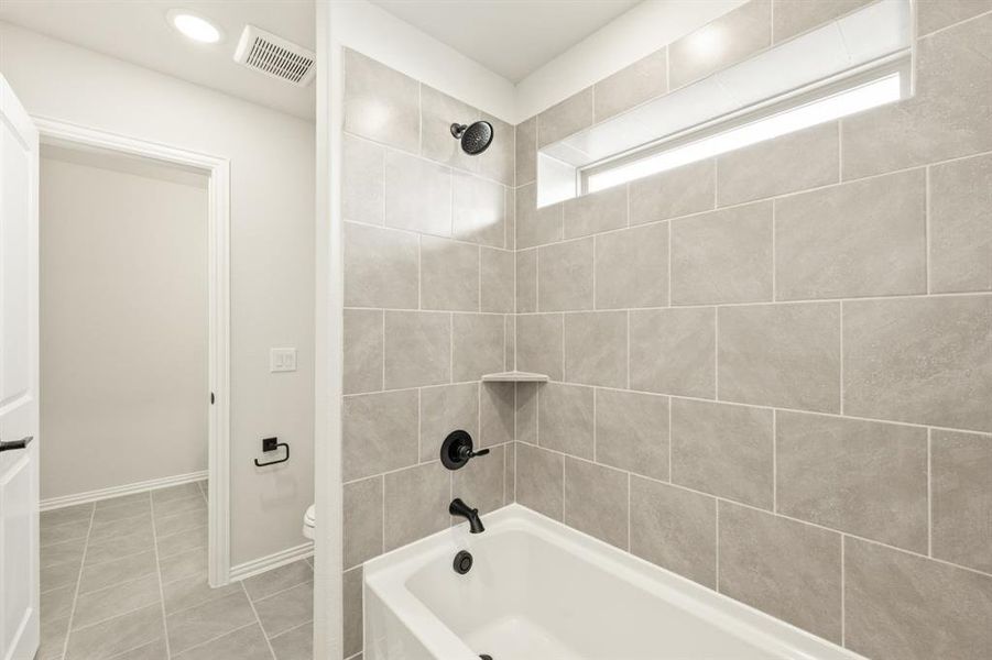 Furnished interior view inside a new home in Homestead at Daniel Farms Phase 2, DeSoto (Image 16). Furnished interior view inside a new home in Homestead at Daniel Farms Phase 2, DeSoto (Image 16).