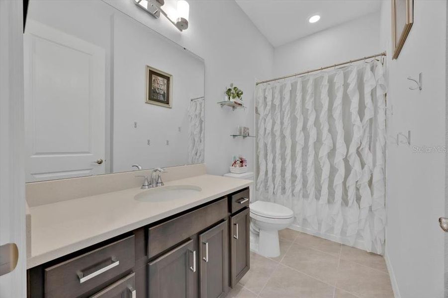 Furnished interior view inside a new home in , Kissimmee (Image 28).