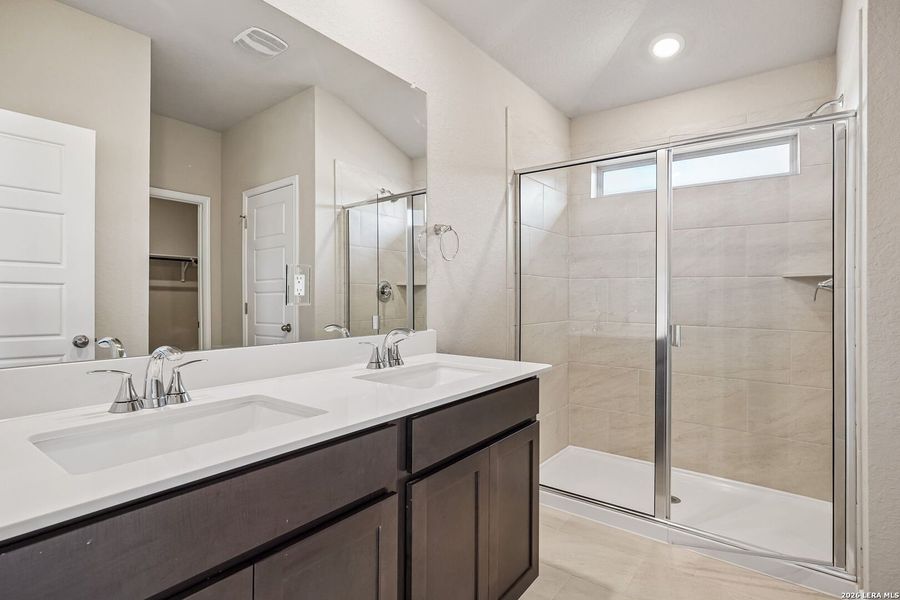 Furnished interior view inside a new home in Remington Ranch, San Antonio (Image 10).