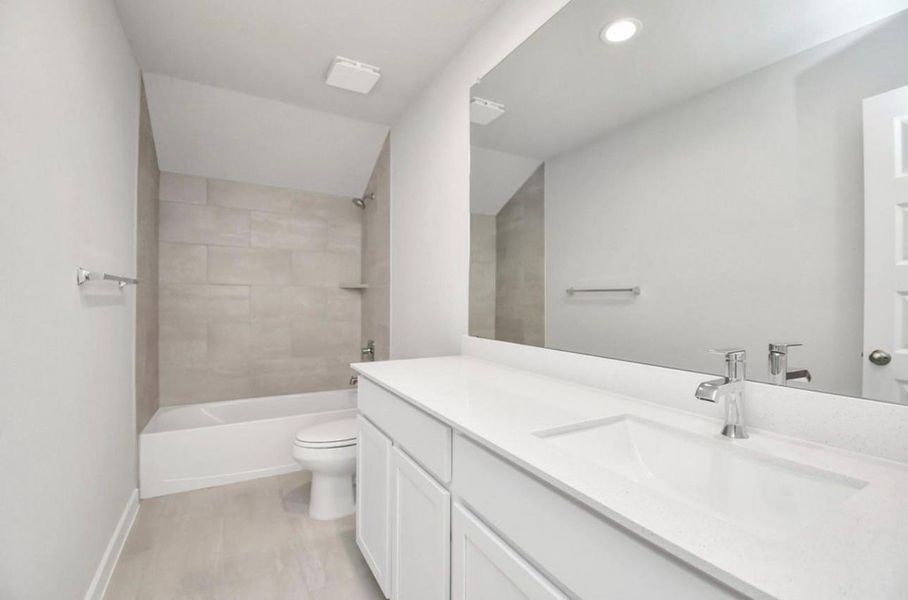 Furnished interior view inside a new home in Telge Ranch, Cypress (Image 16).