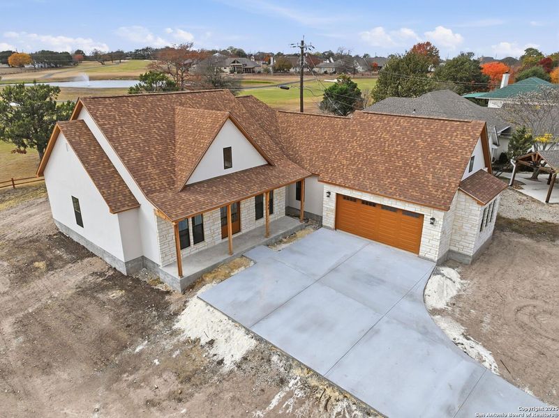 Image 47 of a home in .