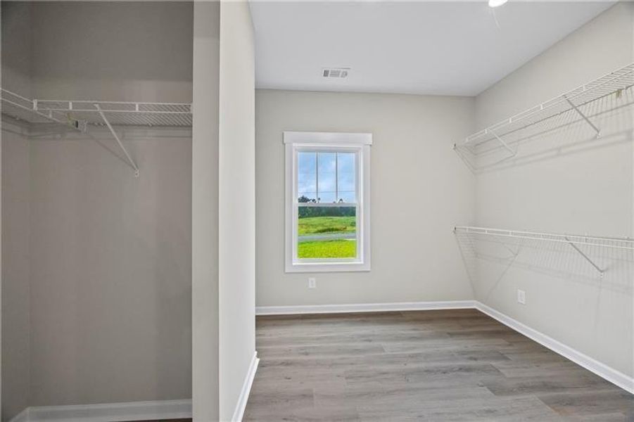 Spacious, unfurnished interior of a new home in , Toccoa (Image 27).