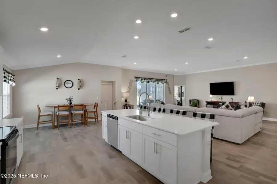 Furnished interior view inside a new home in Cross Creek, Green Cove Springs (Image 19).