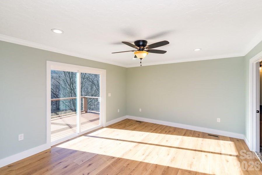 Spacious, unfurnished interior of a new home in , Sylva (Image 14).