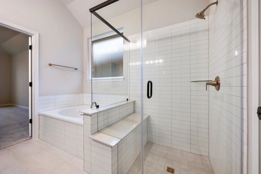 Furnished interior view inside a new home in Berry Creek Highlands, Georgetown (Image 18).