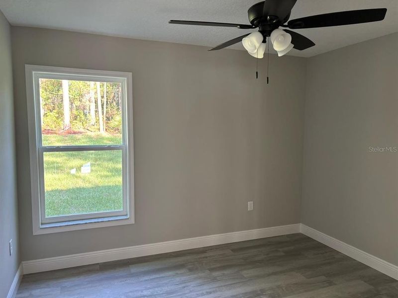 Spacious, unfurnished interior of a new home in , Dunnellon (Image 27).