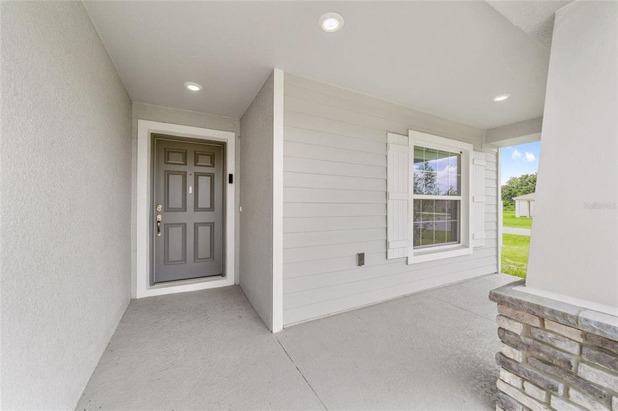 Exterior details and patio area of a home in , Ocala (Image 24). Exterior details and patio area of a home in , Ocala (Image 24).