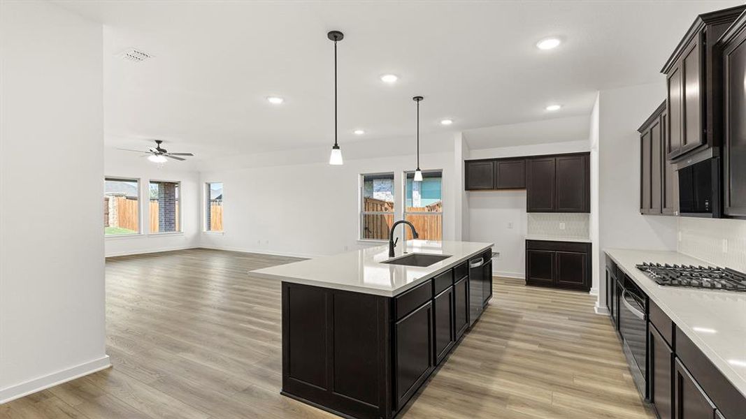 11. 753 Grand Dale - Kitchen (3) 11. 753 Grand Dale - Kitchen (3)