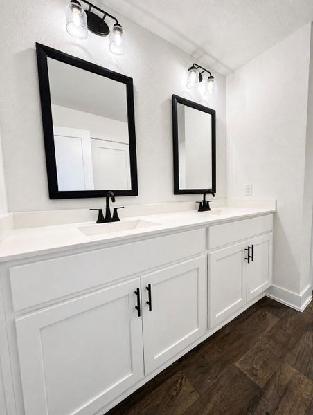 Furnished interior view inside a new home in River Ranch Trails, Dayton (Image 6).