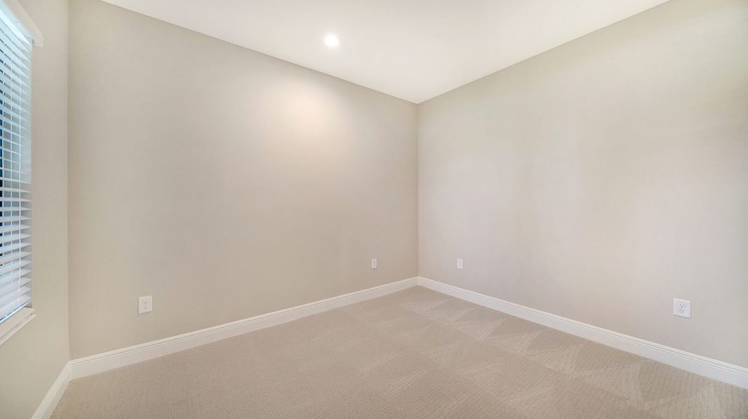 Spacious, unfurnished interior of a new home in Vistera of Venice, Englewood (Image 47).