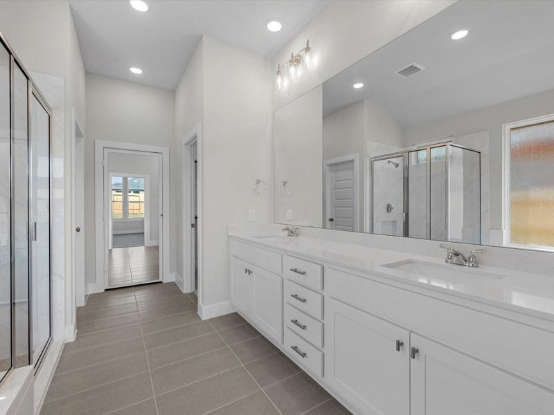 Furnished interior view inside a new home in Garden Glen at Clopton Farms, Montgomery (Image 8).