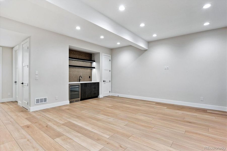 Spacious, unfurnished interior of a new home in , Denver (Image 23).