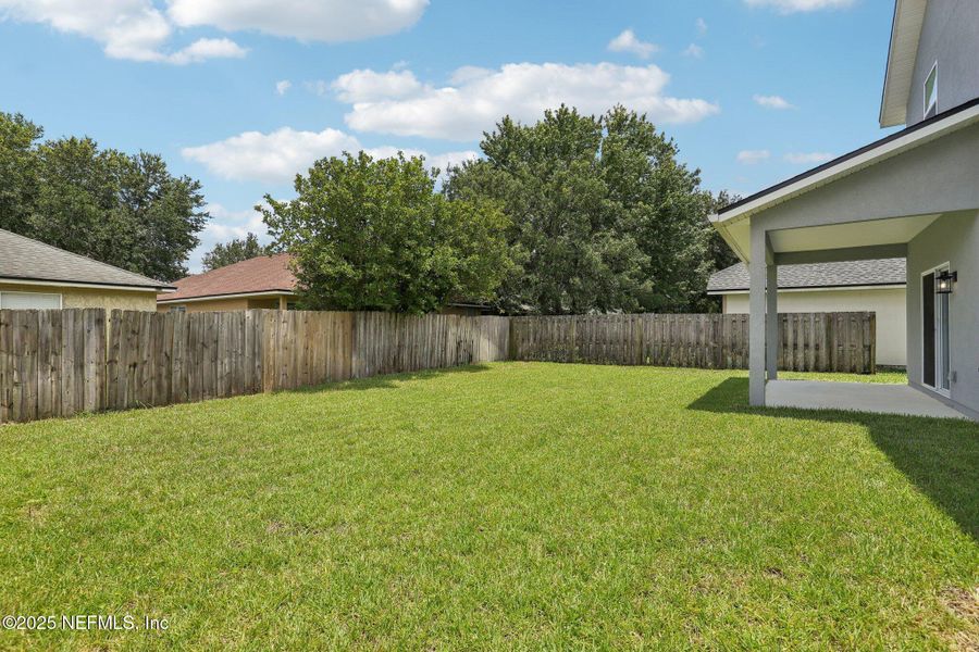 Image 43 of a home in . Image 43 of a home in .