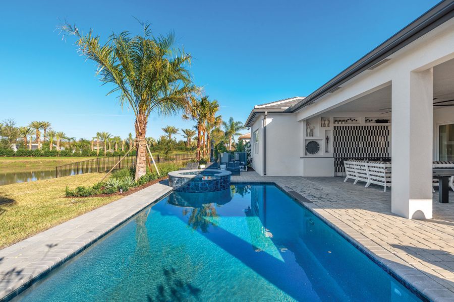 Representative exterior details of a home built from the Emerald by GL Homes in Valencia Ridge (55+), Wesley Chapel (Image 3).