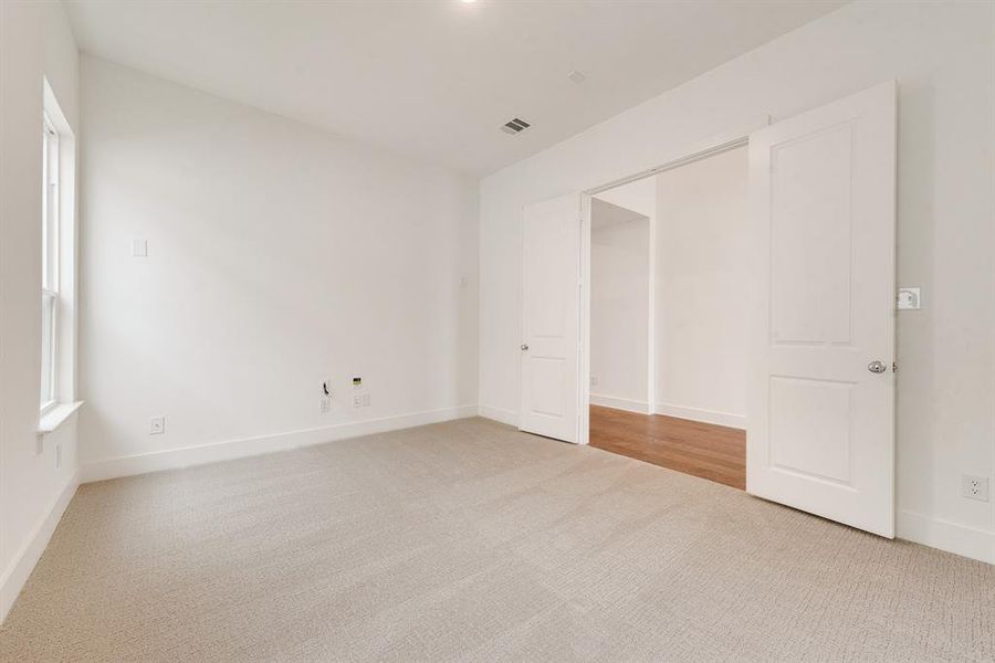 Spacious, unfurnished interior of a new home in Devonshire, Forney (Image 26). Spacious, unfurnished interior of a new home in Devonshire, Forney (Image 26).