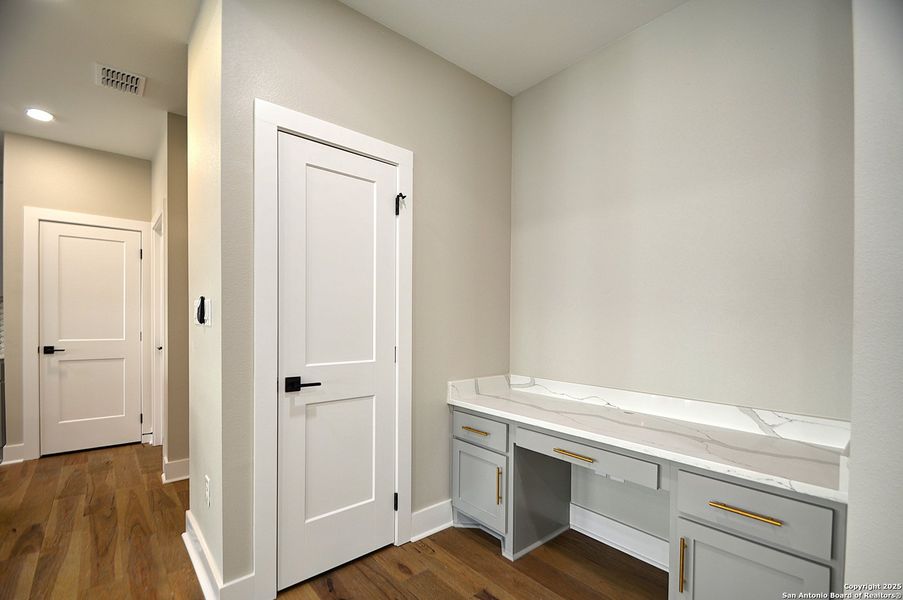 Spacious, unfurnished interior of a new home in , Kerrville (Image 32).