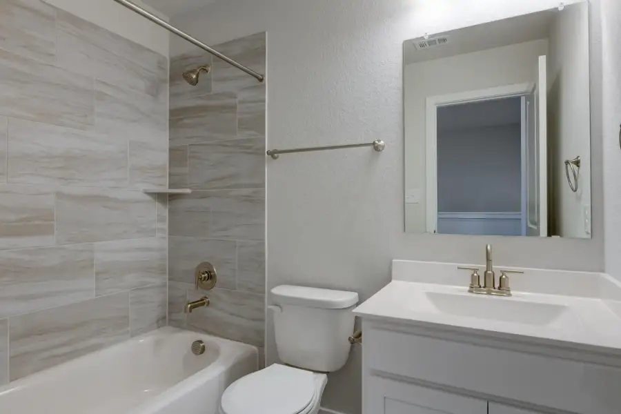 Representative furnished interior of a home built from the Guadalupe by Ashton Woods in Saddlebrook Ranch, Schertz (Image 11).