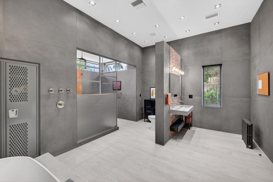 51-web-or-mls-699A2007