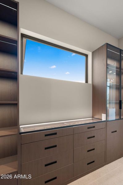 Closet w/ Built-Ins Closet w/ Built-Ins