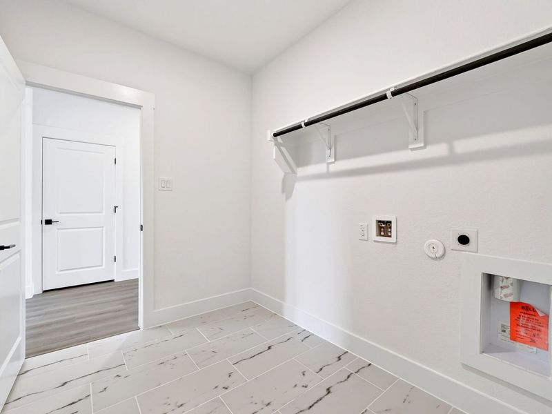 Spacious, unfurnished interior of a new home in Waverly Estates, Josephine (Image 30).
