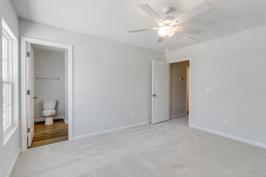 Spacious, unfurnished interior of a new home in Astoria, Columbia (Image 24). Spacious, unfurnished interior of a new home in Astoria, Columbia (Image 24).