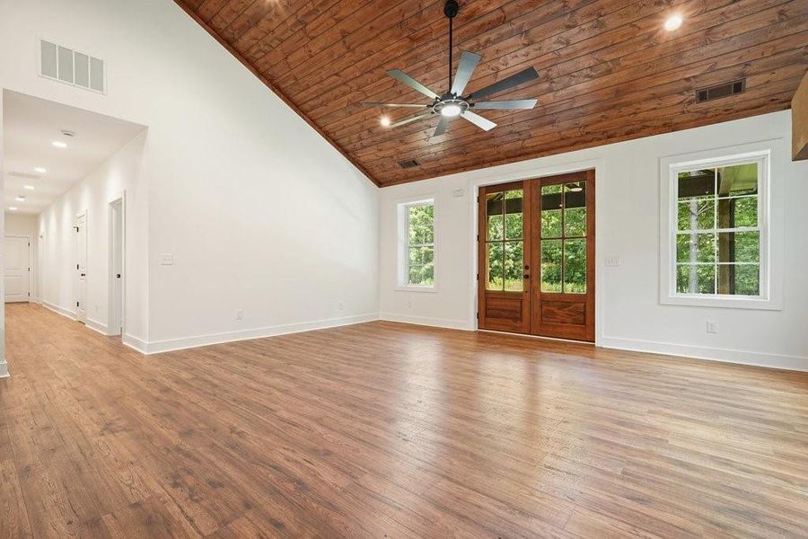 Spacious, unfurnished interior of a new home in , Talking Rock (Image 51). Spacious, unfurnished interior of a new home in , Talking Rock (Image 51).