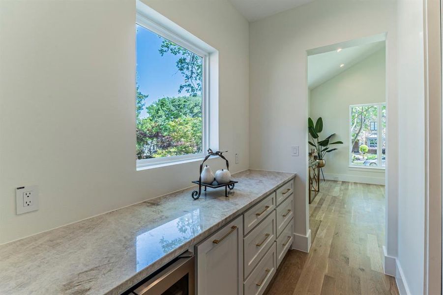 Furnished interior view inside a new home in , Dallas (Image 9).